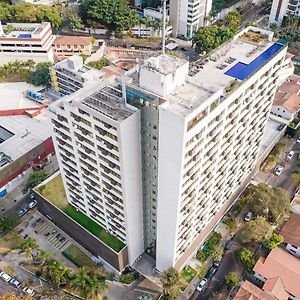 Ville Celestine Condo Hotel E Eventos